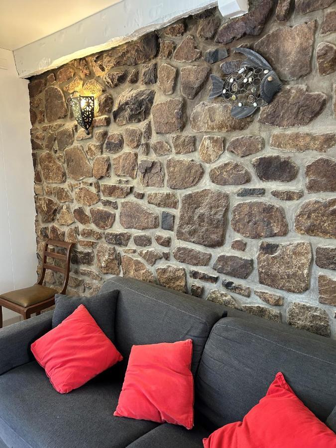 Gite Independant En Duplex Proche Mer Cote De Granit Rose Pleubian Exterior photo
