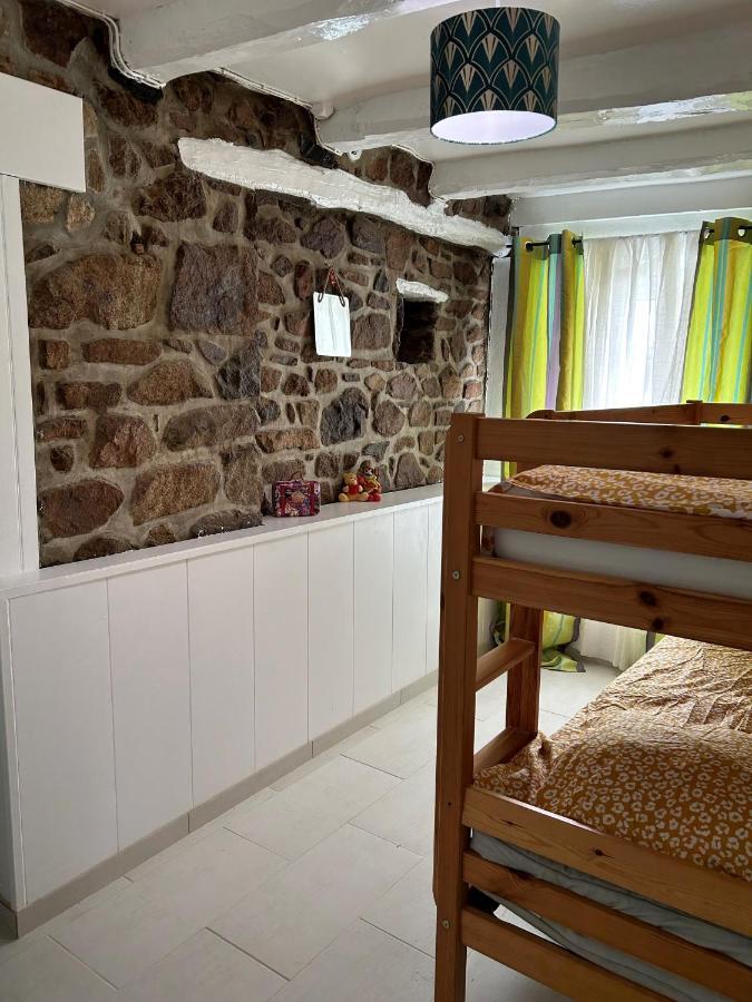 Gite Independant En Duplex Proche Mer Cote De Granit Rose Pleubian Exterior photo